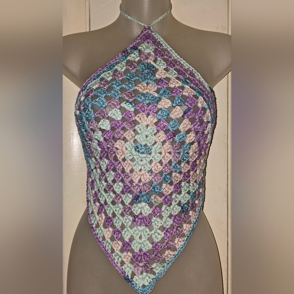 Crochet halter top - Picture 1 of 4